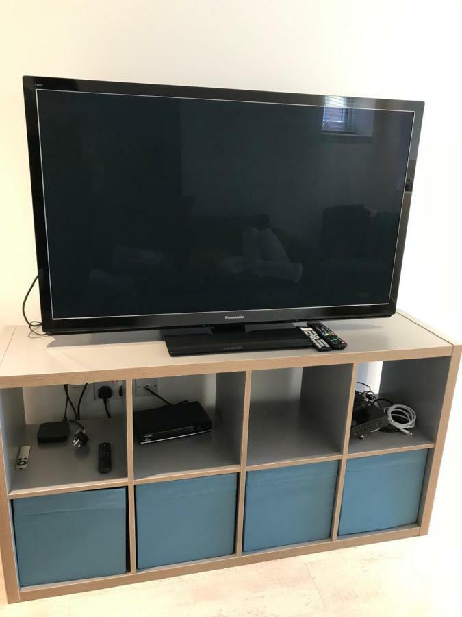 Lyme View Apartment Лайм Риджис Екстериор снимка